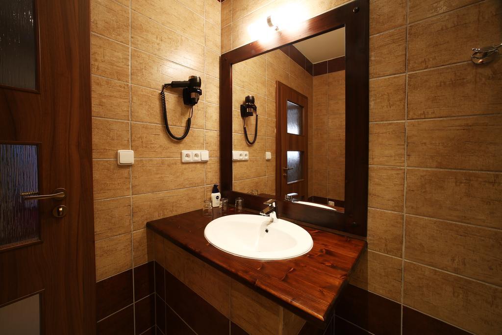 Apartments & Suites Zluta Hruska Plzeň Exterior foto