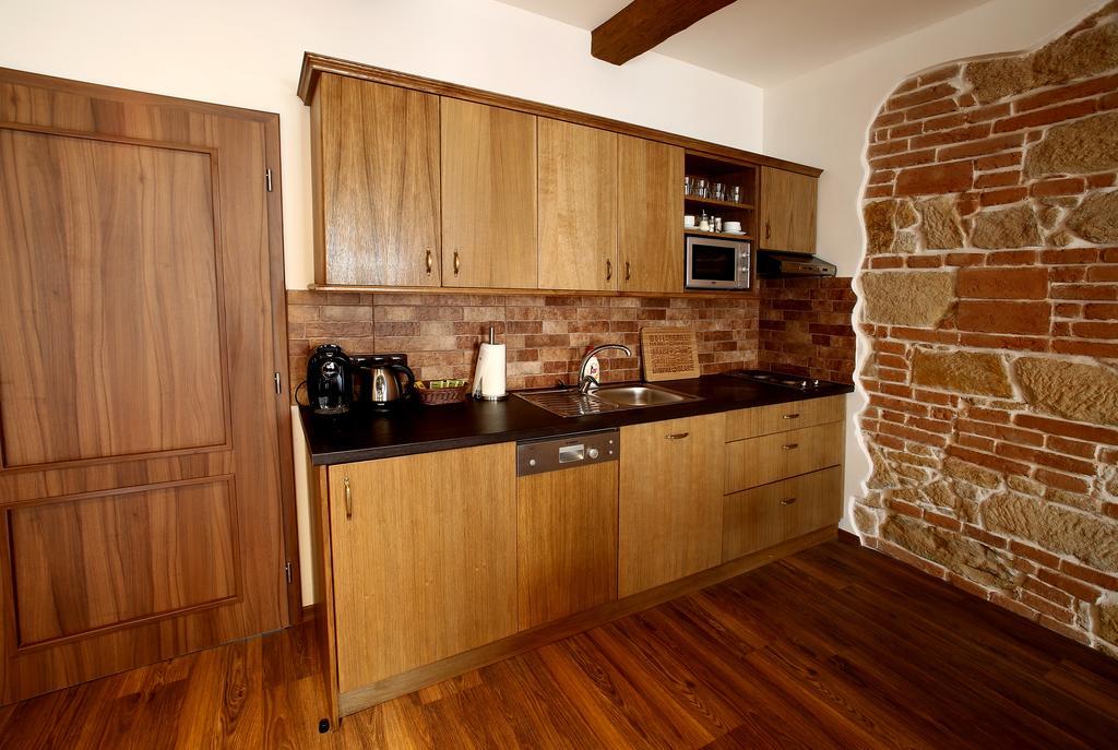 Apartments & Suites Zluta Hruska Plzeň Exterior foto